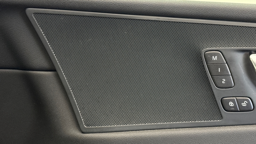 Volvo XC60 2L R-design Grey #27