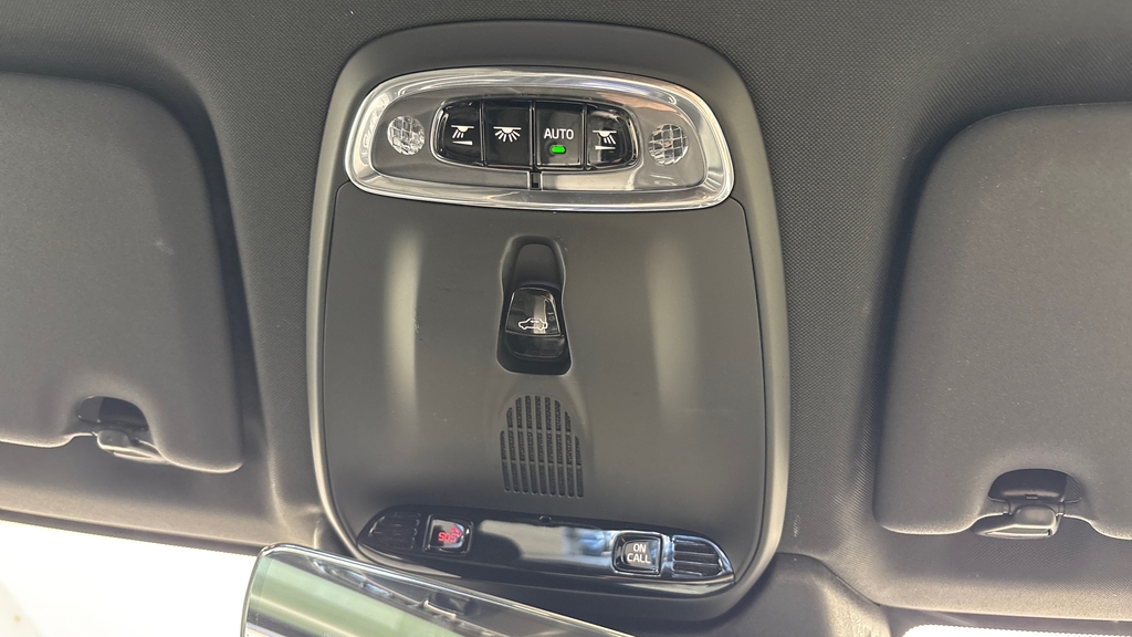Volvo XC60 2L R-design Grey #33