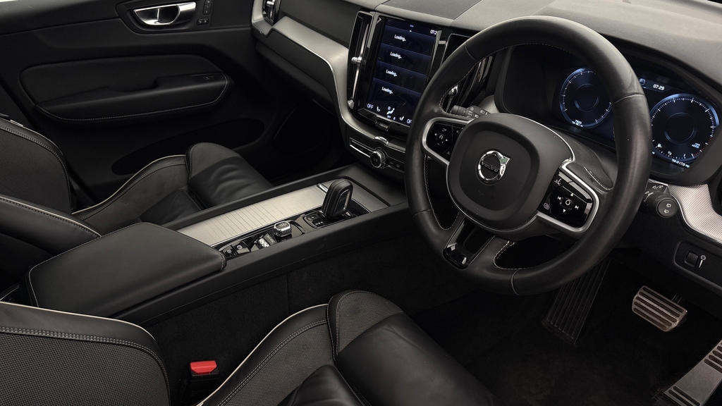 Volvo XC60 2L R-design Grey #9