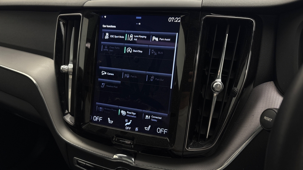 Volvo XC60 2L R-design Grey #35