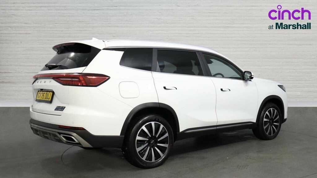 Chery Tiggo 8 Chery Tiggo 8 Estate 1.5T Phev Summit Dht White #3