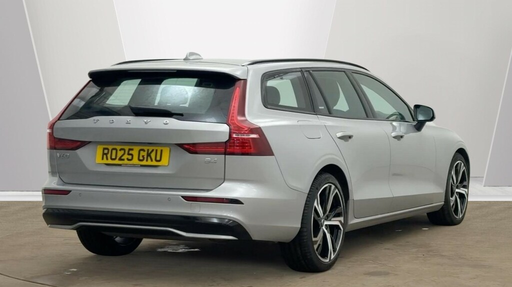 Volvo V60 V60 2.0 B4p Plus Dark 7 Speed Silver #3