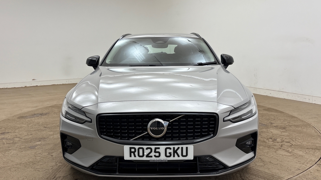 Volvo V60 Plus Black #22