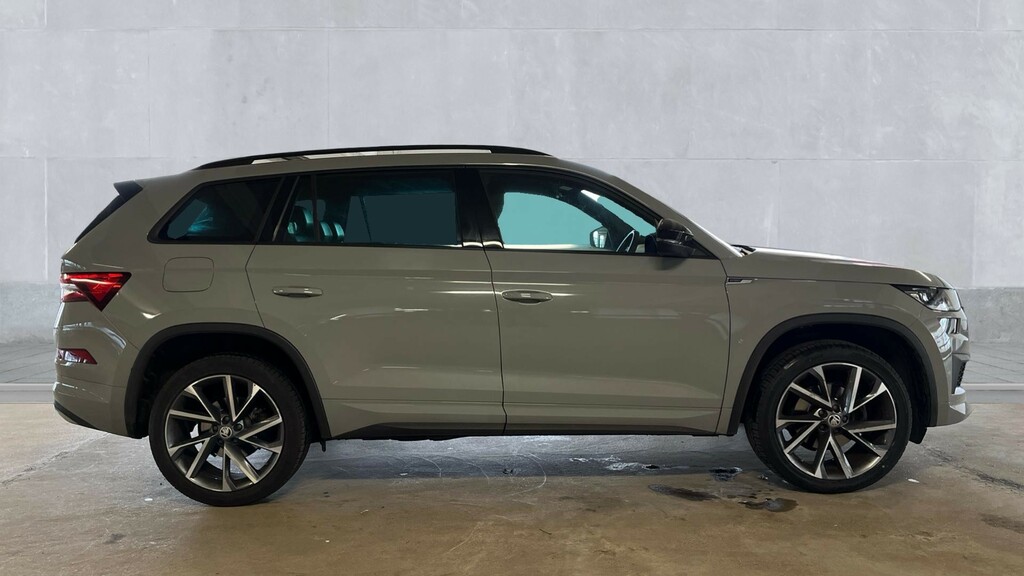 Skoda Kodiaq Kodiaq 1.5 Tsi Sport Line Dsg 7 Seat Grey #4