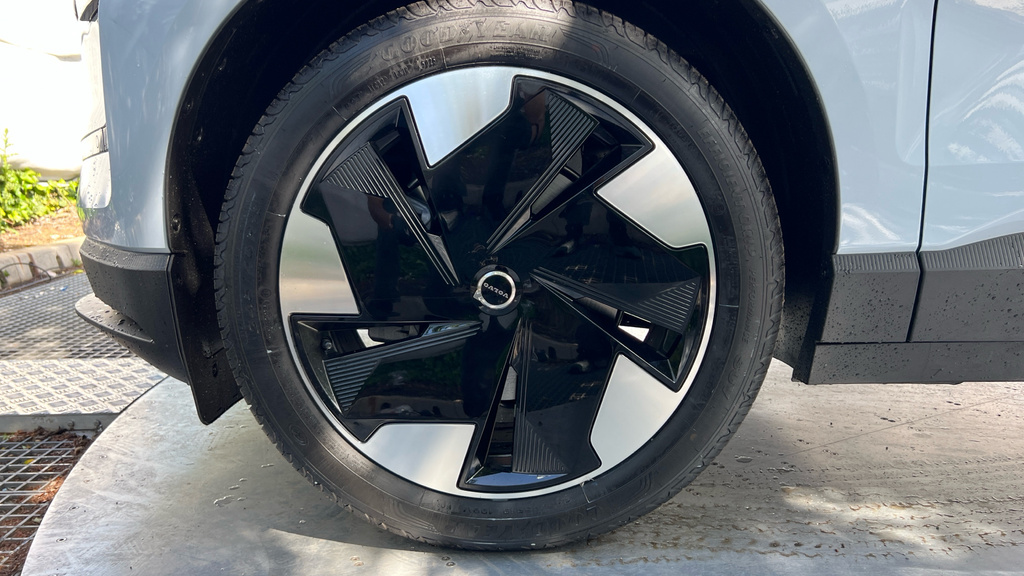 Volvo EX30 200Kw Sm Extended Range Plus 69Kwh Grey #23