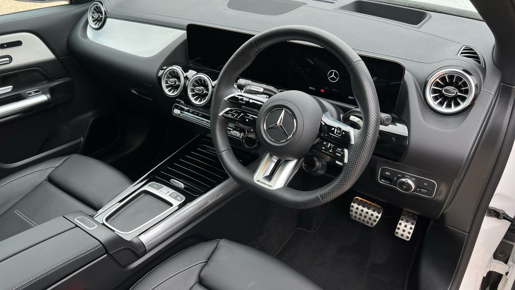 Mercedes-Benz GLA Class Gla 35 4Matic Premium Plus KJ25YKY White #3