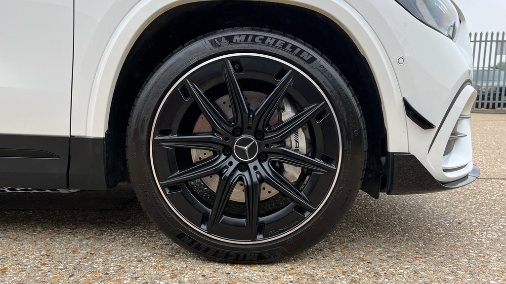 Mercedes-Benz GLA Class Gla 35 4Matic Premium Plus KJ25YKY White #5