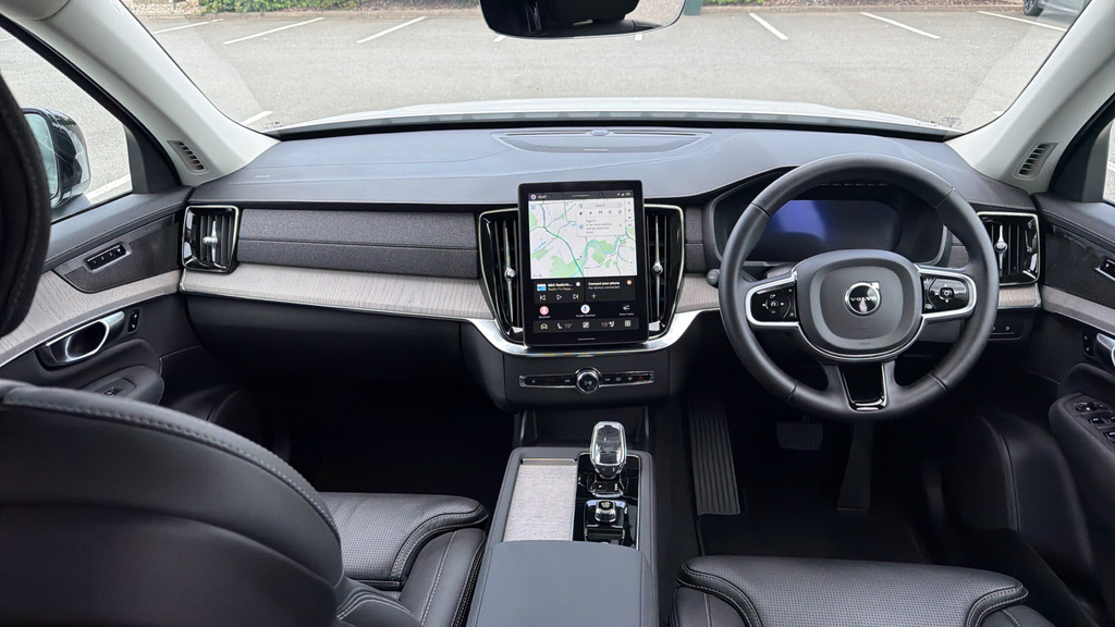 Volvo XC90 Xc90 2.0 T8 Phev Plus Pro Dark Awd Geartronic OV75HXR White #5