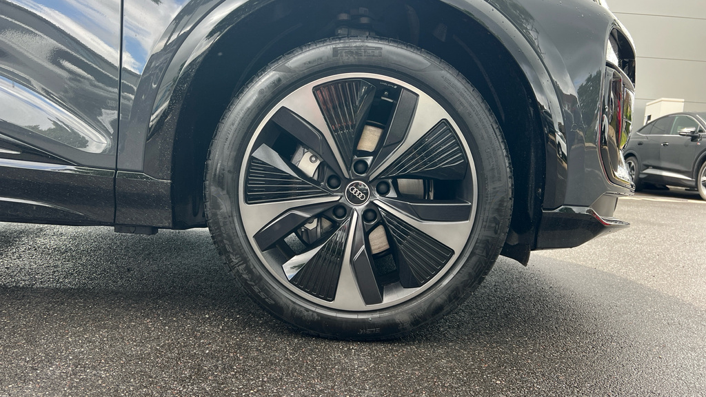 Audi Q6 E-Tron Audi Q6 Suv Black Edition E-tron Performance 225,0 Grey #5