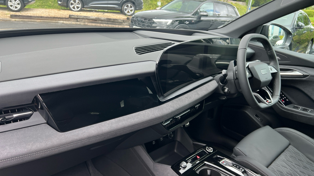 Audi Q6 E-Tron Audi Q6 Suv Black Edition E-tron Performance 225,0 Grey #2