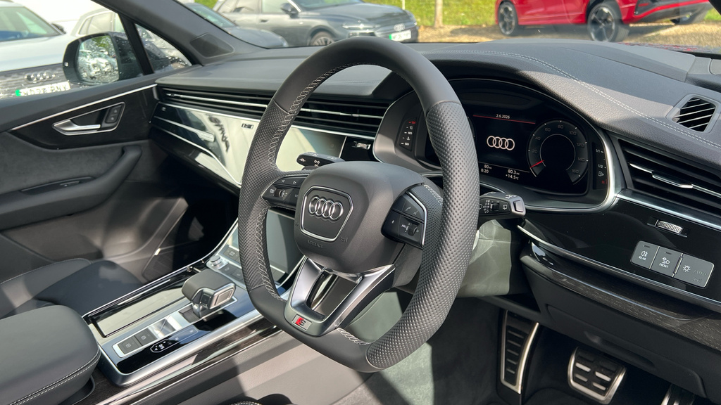 Audi Q7 Audi Q7 Suv Black Edition Tdi Quattro 286 Ps Tiptr Black #6