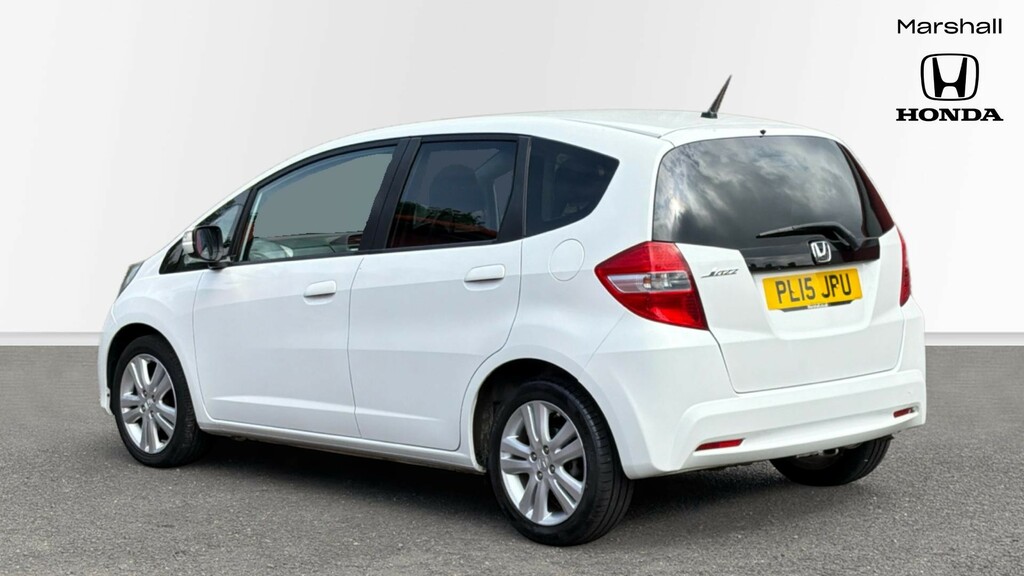 Honda Jazz Jazz 1.4 I-vtec Es Plus White #3