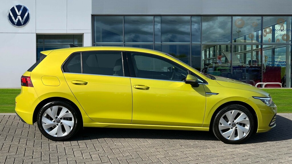 Volkswagen Golf Golf 1.5 Etsi 150 Style Dsg AV23WFM Yellow #4