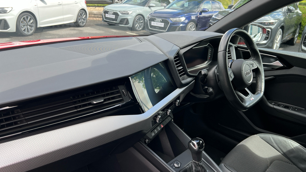 Audi A1 A1 35 Tfsi Black Edition S Tronic WJ21JFN Red #2