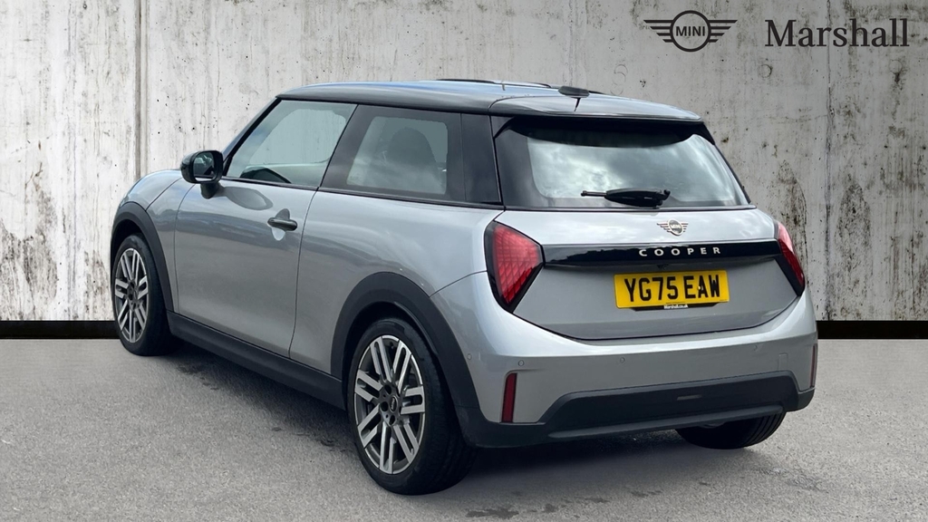Mini Hatch Cooper 1.5 C Classic YG75EAW Silver #2