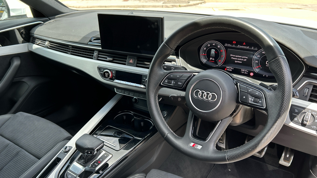 Audi A4 Avant A4 40 Tfsi 204 S Line S Tronic LL24AZT White #6