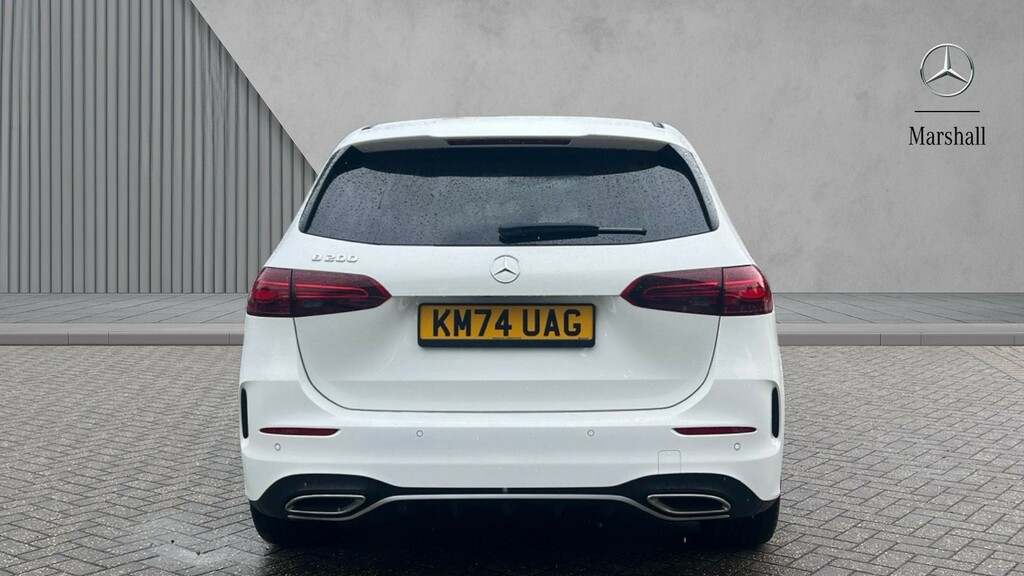 Mercedes-Benz B Class Hatchback White #7