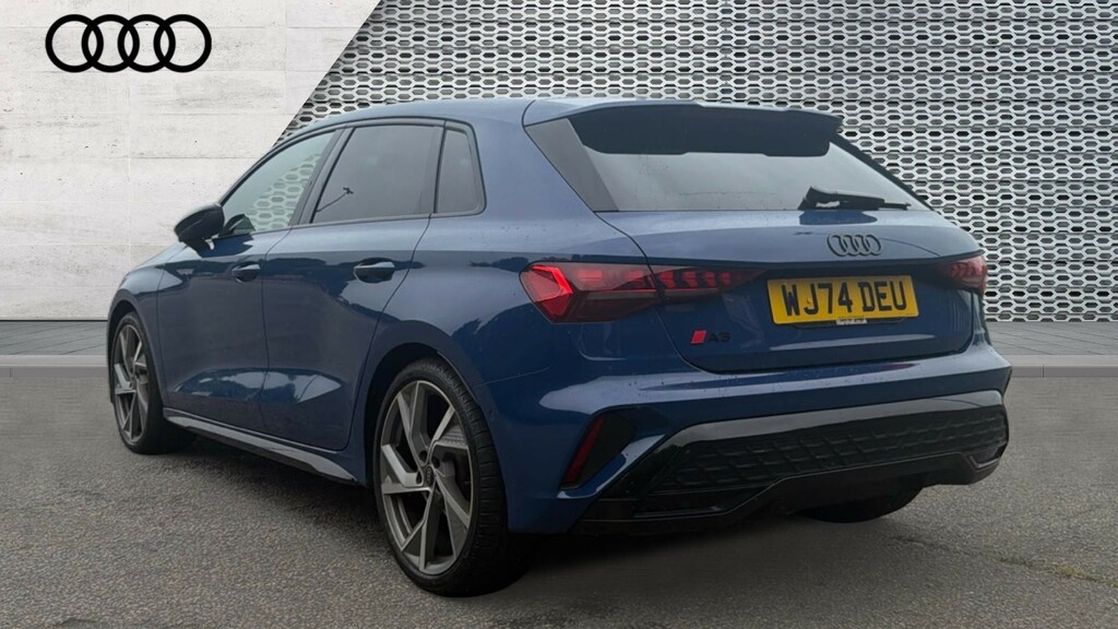 Audi A3 A3 35 Tdi Black Edition S Tronic WJ74DEU Blue #3