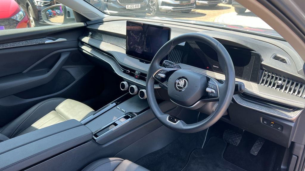 Skoda Superb Superb 1.5 Tsi Iv Se L Dsg EU74DFK Silver #6