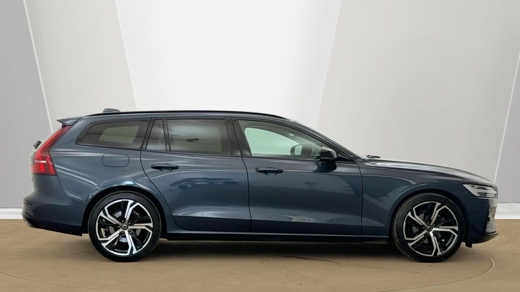 Volvo V60 V60 2.0 B4p Plus Dark 7 Speed Blue #2