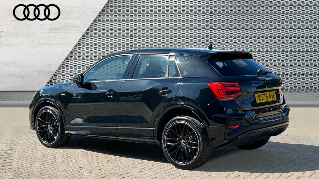 Audi Q2 Q2 35 Tfsi Black Edition S Tronic KS75AVE Black #3