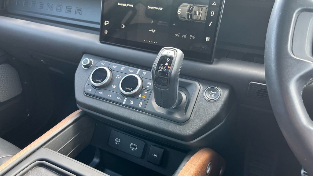 Land Rover Defender 130 X-dynamic Hse Grey #13