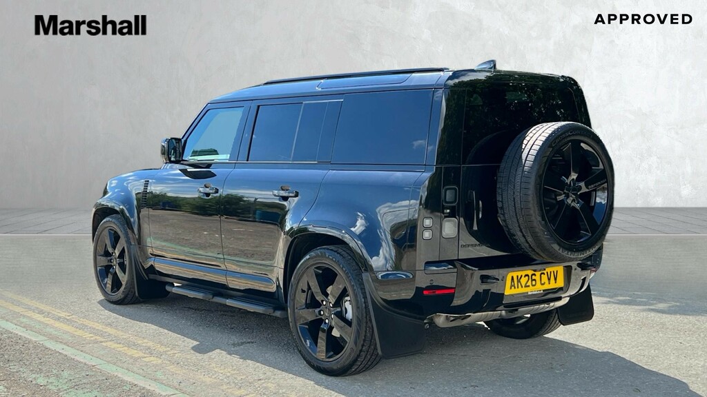 Land Rover Defender 3.0 D350 Hard Top X-dynamic Hse Green #2