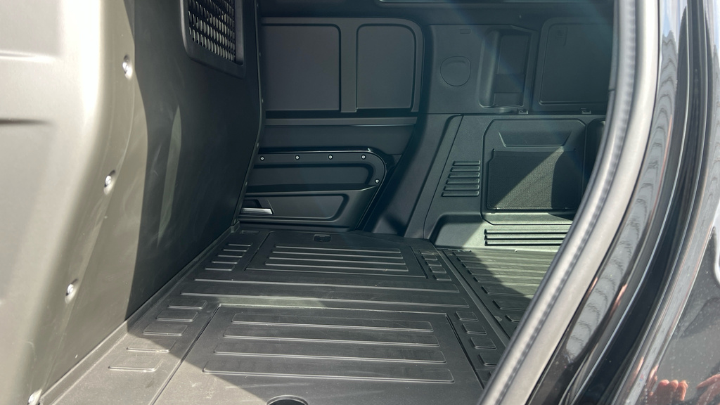 Land Rover Defender Defender 3.0 D250 Hard Top X-dynamic Se Black #4