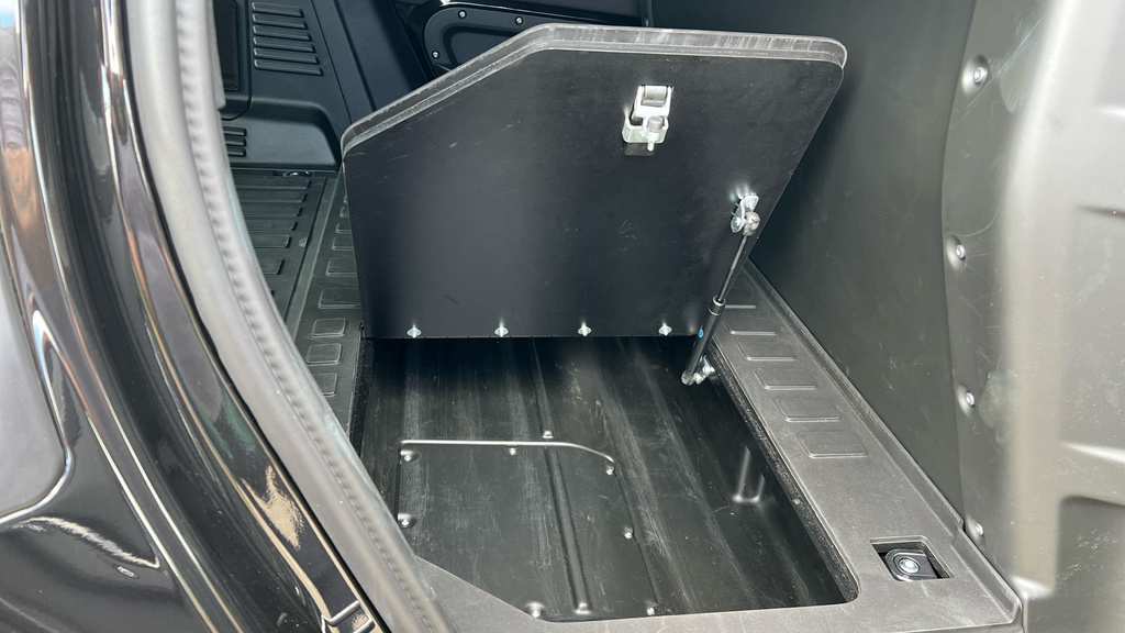Land Rover Defender 3.0 D350 Hard Top X-dynamic Hse Green #52