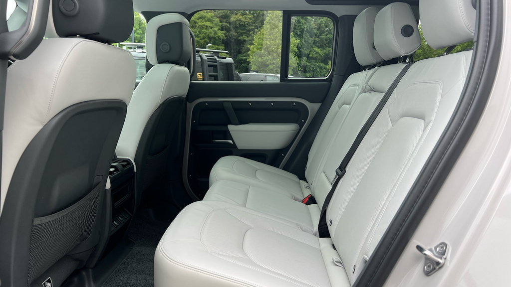 Land Rover Defender 110 Defender 3.0 D350 X-dynamic Hse 110 OX75UPN Grey #4