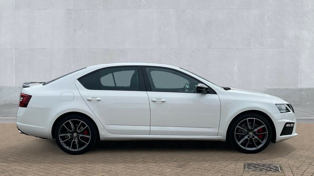 Skoda Octavia Octavia 2.0 Tsi Vrs Dsg White #4