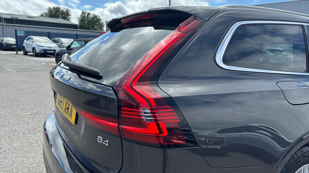 Volvo V90 2.0 B4d R Design Black #37