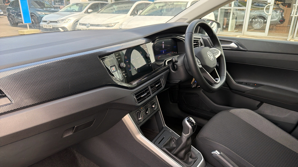 Volkswagen Polo Polo 1.0 Tsi Match GM25NXA Black #2