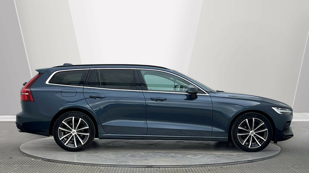 Volvo V60 V60 2.0 B4p Momentum 7 Speed Blue #3