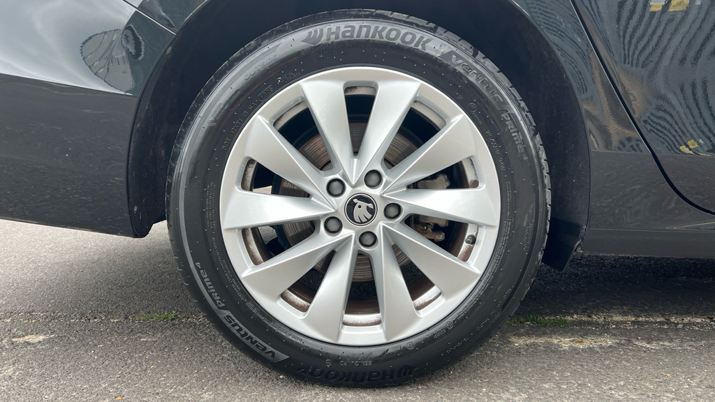 Skoda Superb Superb 1.5 Tsi E-tec Se Technology Dsg DC25EPL Black #5