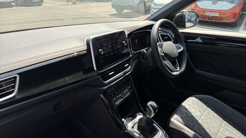 Volkswagen T-Roc T-roc 1.5 Tsi R-line GD25RXM Black #2