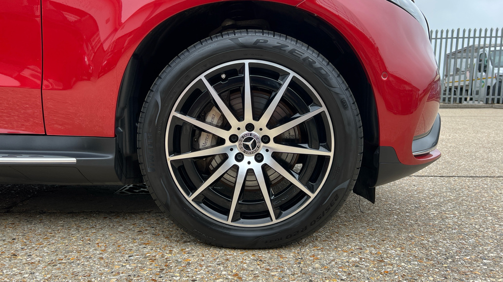 Mercedes-Benz EQC Eqc 400 300Kw Amg Line Edition 80Kwh KT73YGO Red #5