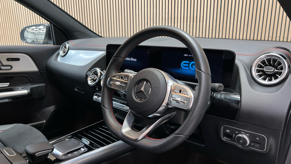 Mercedes-Benz EQA Eqa 350 4M 215Kw Amg Line Premium 66.5Kwh Black #3