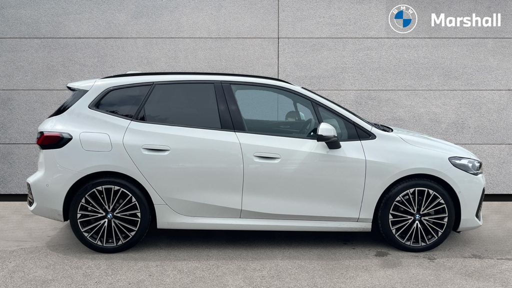 BMW 2 Series 2 Series 220I Mht M Sport Dct YH75LYX White #3