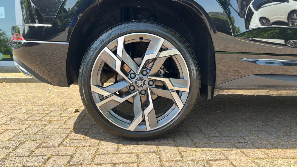 Skoda Karoq Karoq 1.5 Tsi Sportline Edition Dsg EJ25OWZ Black #5