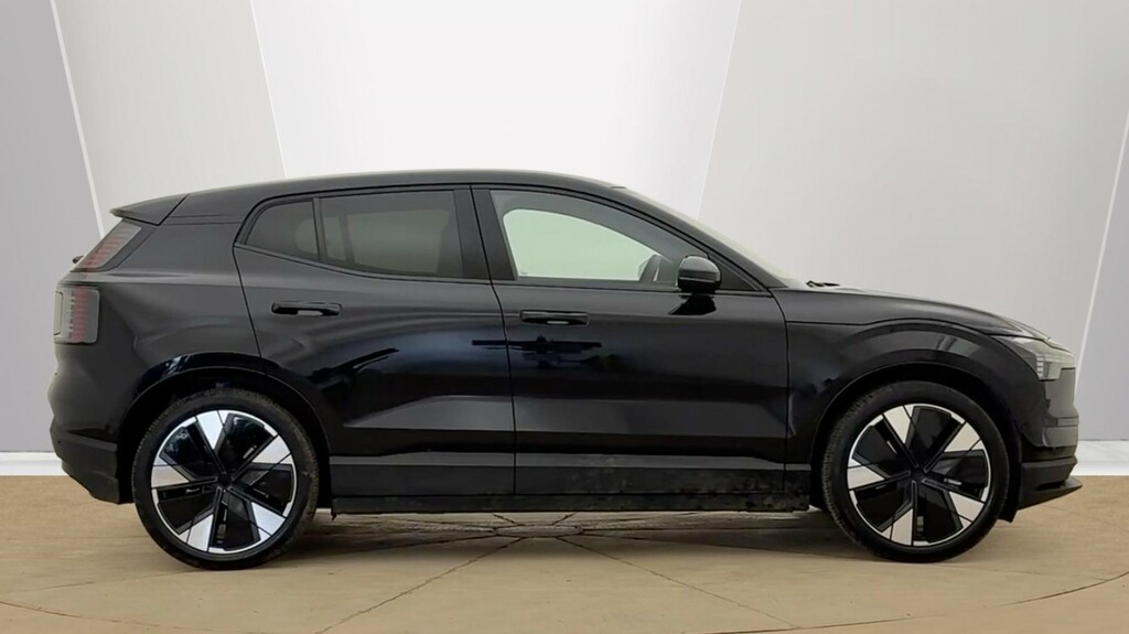 Volvo EX30 Ex30 200Kw Sm Extended Range Ultra 69Kwh Black #2