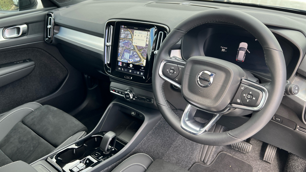 Volvo XC40 Volvo Xc40 Estate 2.0 B4p Plus Dark KN26JYW Blue #4