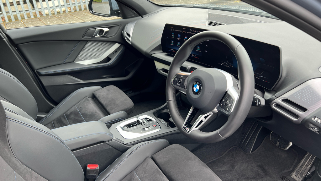 BMW 1 Series 1 Series 120 M Sport Step RO26PZE #6