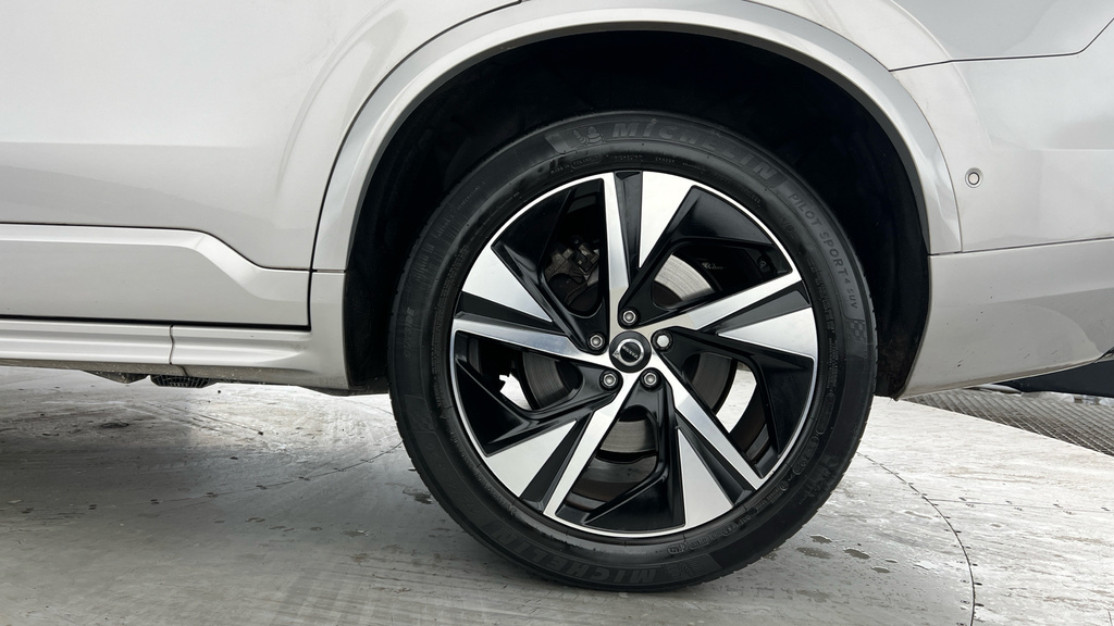 Volvo XC90 Xc90 2.0 B5d 235 Plus Dark Awd Geartronic DS22VCF Silver #4