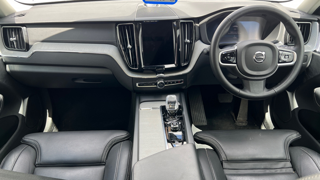Volvo XC60 Xc60 2.0 B5p Ultra Dark Awd Geartronic RV25UBY Silver #5