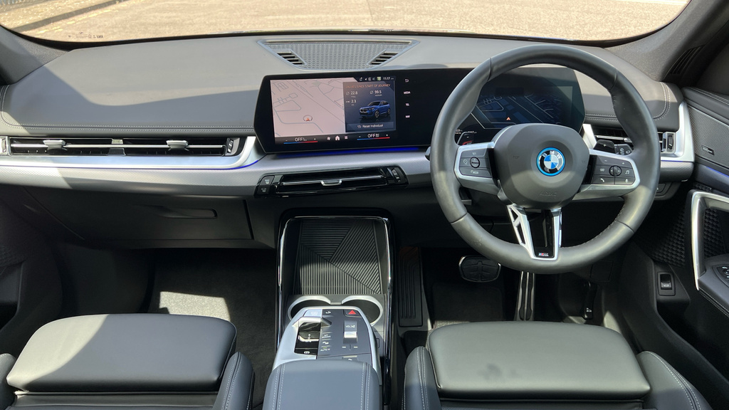 BMW X1 Bmw X1 Estate Xdrive 25E M Sport Step RJ26UWS Blue #4