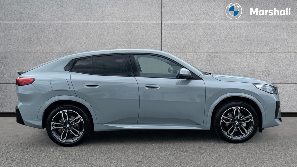 BMW iX2 Bmw Ix2 Hatchback 150Kw Edrive20 M Sport Grey #3
