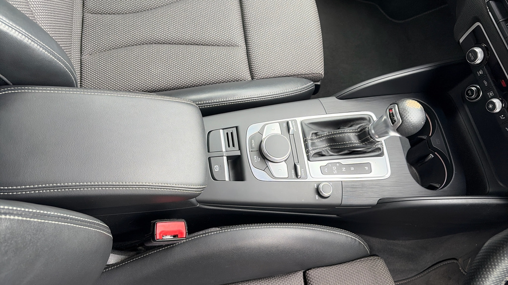 Audi A3 2.0L Tdi S Line 148 Bhp Grey #27