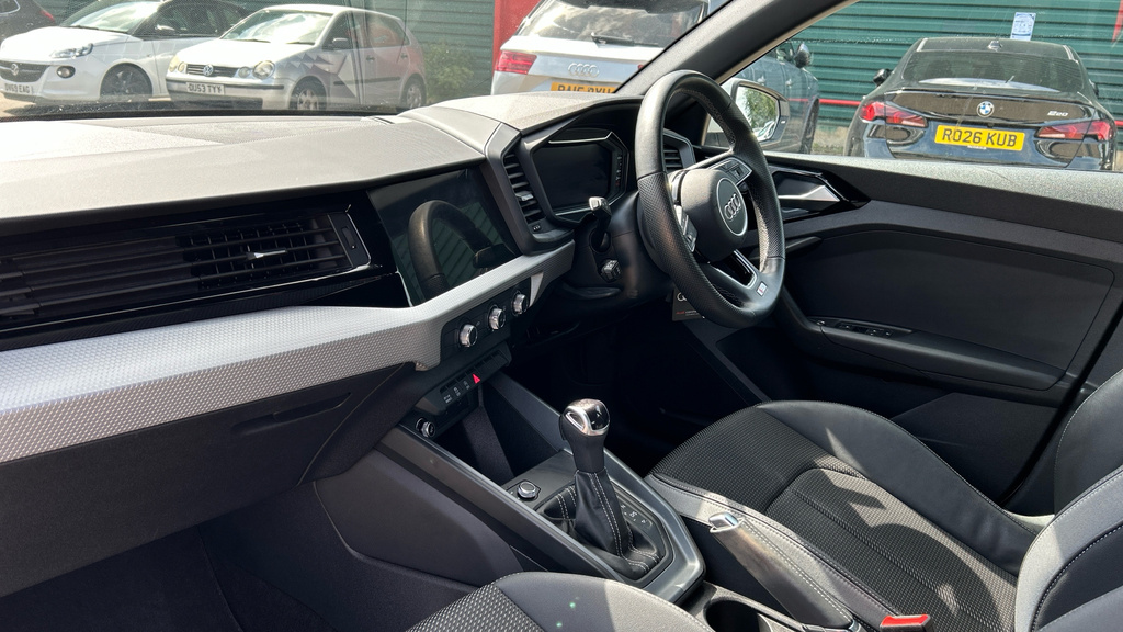Audi A1 A1 30 Tfsi 110 S Line S Tronic HG23SSV White #2