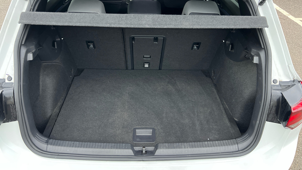 Volkswagen Golf Hatchback White #15